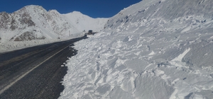 Van-Bahçesaray yolu ulaşıma açıldı