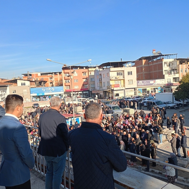 Çine'den 2. umre kafilesi dualarla kutsal topraklara uğurlandı