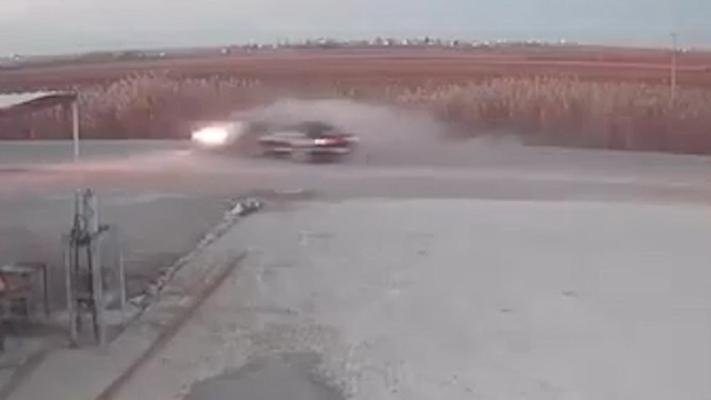 Şanlıurfa'da otomobiller çarpıştı: 4'ü çocuk, 8 yaralı