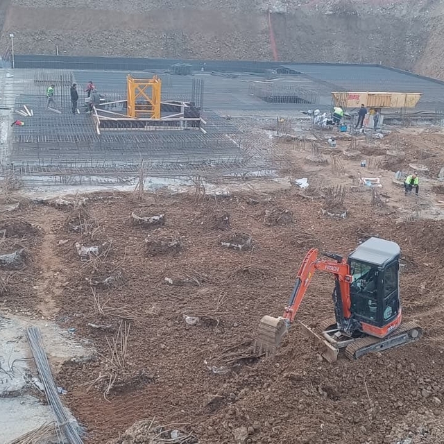 Antakya Belediyesi'nin yeni hizmet binası yükseliyor