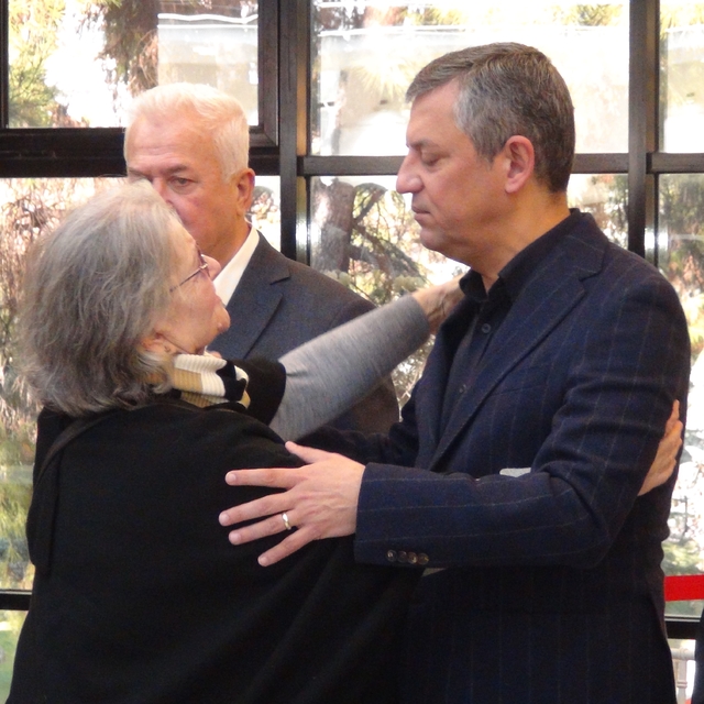 Özgür Özel, Gülşah Durbay'ın 3. gün taziyesine katıldı
Manisalılar hayatın...