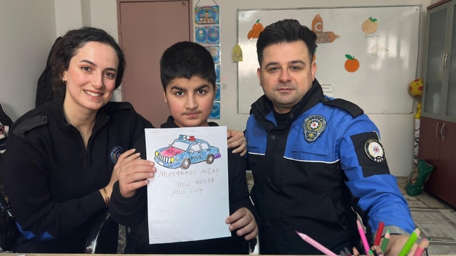 Şırnak'ta polis ekiplerinden özel gereksinimli öğrenciler için etkinlik