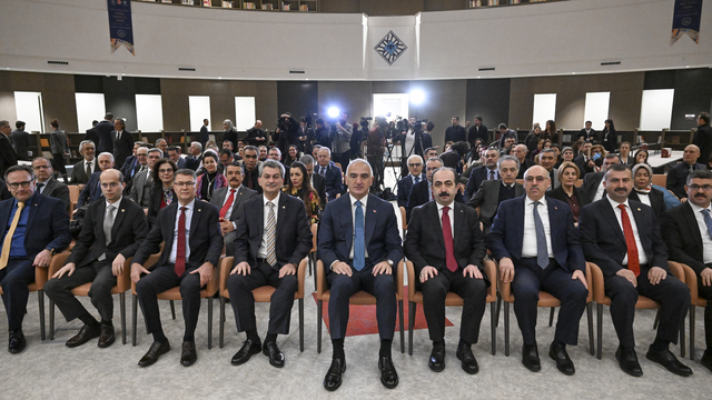 Türk Tarih Kurumunun 100 eserden oluşan "Genel Okuyucu Dizisi Kitapları" tanıtıldı