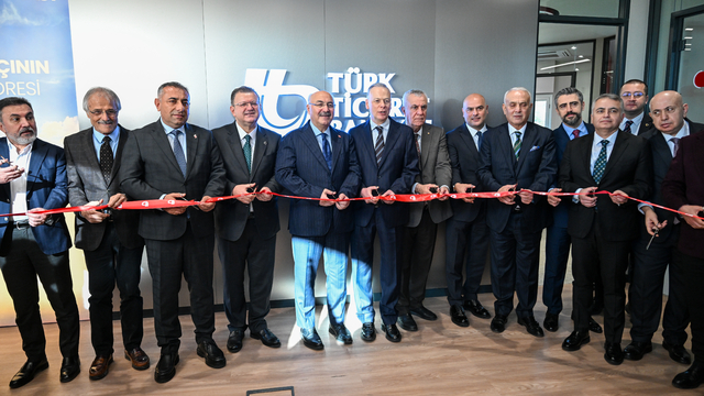 Adana'da Türk Ticaret Bankası Çukurova Şubesi'nin açılışı yapıldı