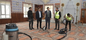 Yenişehir'de camiler üç aylara hazırlanıyor