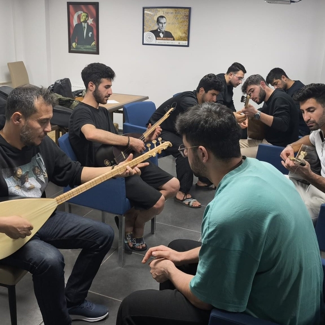 Öğrenci yurdunda satranç turnuvası heyecanı yaşandı