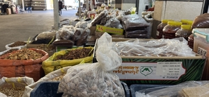 Çermik organik kuruyemiş pazarına yoğun ilgi