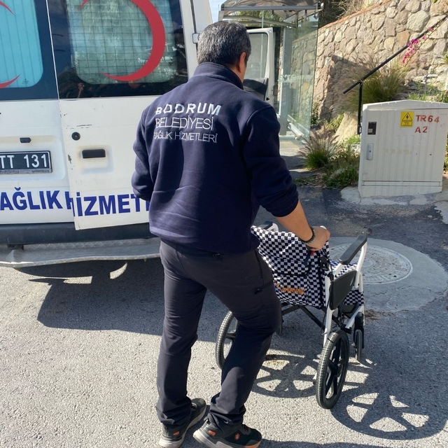 Sağlık hizmetlerinden medikal malzeme desteği