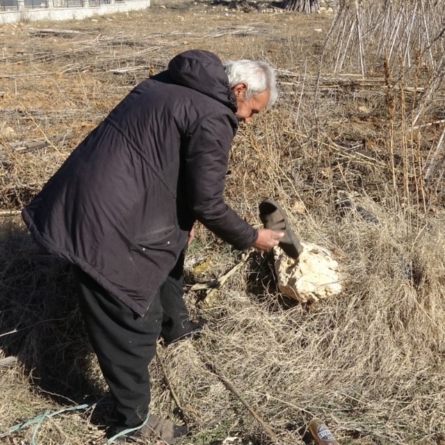 Çamurlu ayakkabısını çıkarıp markette alışveriş yapmıştı: "Yine olsa yine y...