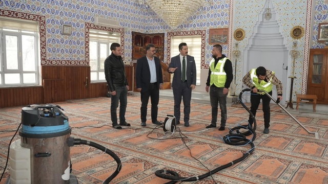 Yenişehir'de camiler üç aylara hazırlanıyor