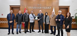 TÜRSAB Mezopotamya Bölge Temsil Kurulu Başkanı Baturay, Vali Zorluoğlu'nu ziyaret etti