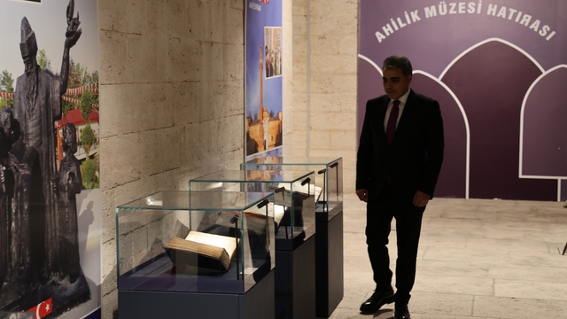 Kırşehir Ahilik Müzesi'nde ziyaretçi sayısı iki katına çıktı
Müze son 12 ayda 65 bin 898 kişi tarafından ziyaret edildi