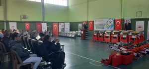 Bozkır'da çiftçilere makine ve ekipman desteği
