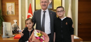 Antalya'yı merak eden Nevşehirli öğrenci, Milli Eğitim Müdürünün misafiri oldu