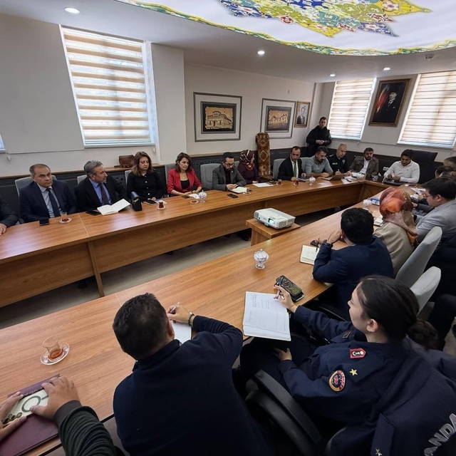 Sarıkamış'ta anma öncesi kritik toplantı: "Türkiye Şehitleriyle Yürüyor"