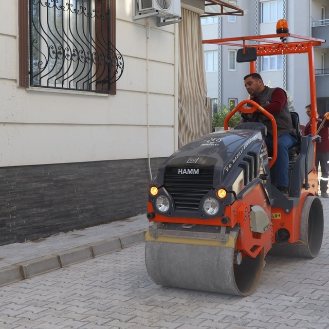 Nazilli Belediyesi Yeni Mahalle'deki taş döşeme çalışmasını tamamladı
