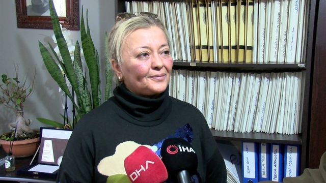 Güllü davasında çarpıcı iddialar: "Bilimsel rapor cinayeti işaret ediyor"
Güllü davasında yeni gelişme: "Güllü'nün ölümünden dört gün sonra bireysel emeklilik poliçesi için başvuru yapıldığı ve paranın çekildi"