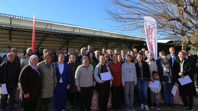Ortaca'da 'Süt Sığırcılığı Sağım Hijyeni ve Sanitasyon Sertifikaları' dağıtıldı