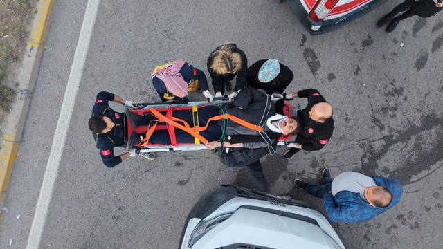 Kırıkkale'de 3 servis aracı çarpıştı: 10 yaralı