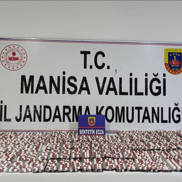 Soma'da 3 bin 644 sentetik ecza ele geçirildi