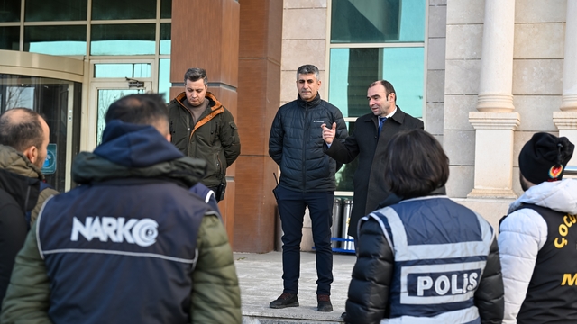 Muş'ta okul çevrelerinde emniyetten denetim: 1 iş yerine adli işlem