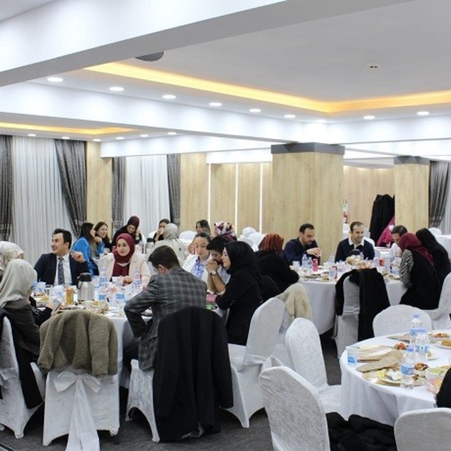 Görev yeri değişen hâkim ve savcıya veda yemeği