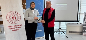 Bafra'da üniversiteli gençlere "kariyer" eğitimi verildi