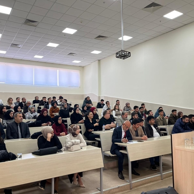 İktisadi ve İdari Bilimler Fakültesi'nde STK zirvesi düzenlendi