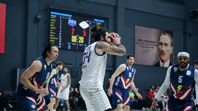 Çayırova Belediyesi, sahasında Finalspor'u 87-81 yendi