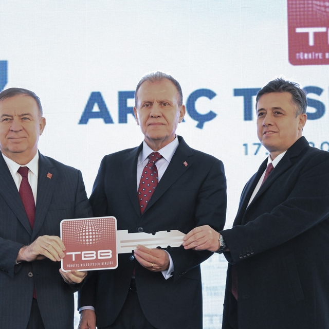 Başkan Seçer: "Bölgemizdeki her olumlu ya da olumsuz gelişme ülkemizi etkil...