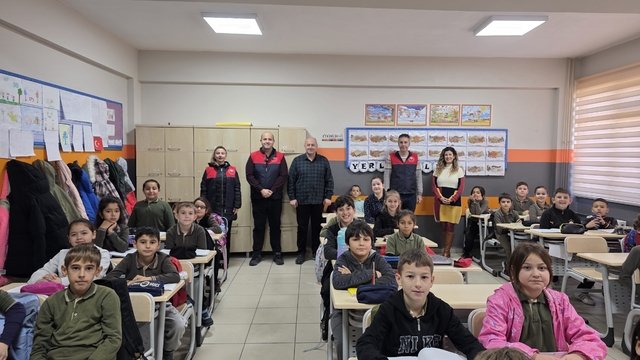 İlkokul öğrencilerine su verimliliği, balığın faydaları ve beslenme eğitimi