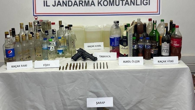 Karaman'da kaçak içki operasyonunda 2 şüpheli yakalandı