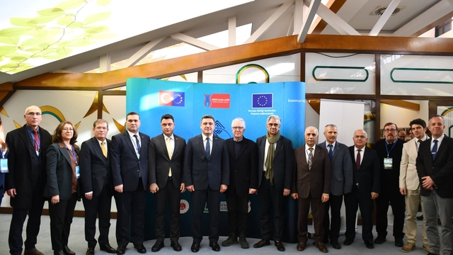 'Dijital Gelecek' projesi yükümlülere yeni kapılar açacak
Türkiye'de bir ilk olan proje ile yükümlüler için önemli adım