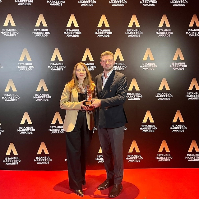 Sokak hayvanları için geri dönüşüm projesine sürdürülebilirlik ödülü