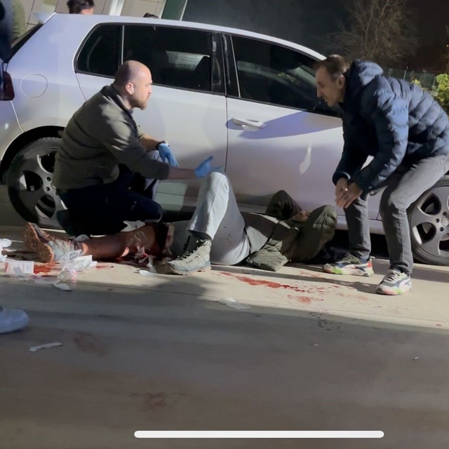 Tofaş Spor Salonunda dehşet...
Minik basketbolcular bekleme salonundaki kol...