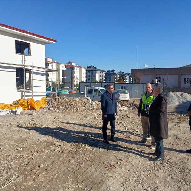 Cafer Güven Huzurevi ile Engelsiz Yaşam Merkezi'nin inşaatı sürüyor