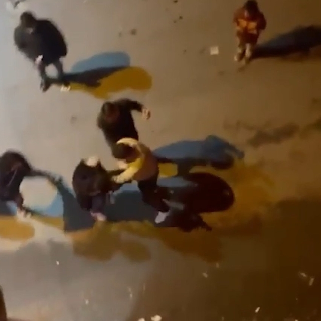 Taksici ile kadınların kavgası kamerada