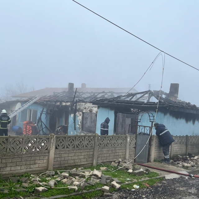 Muratlı'da ev yangını: 1 kişi dumandan etkilendi