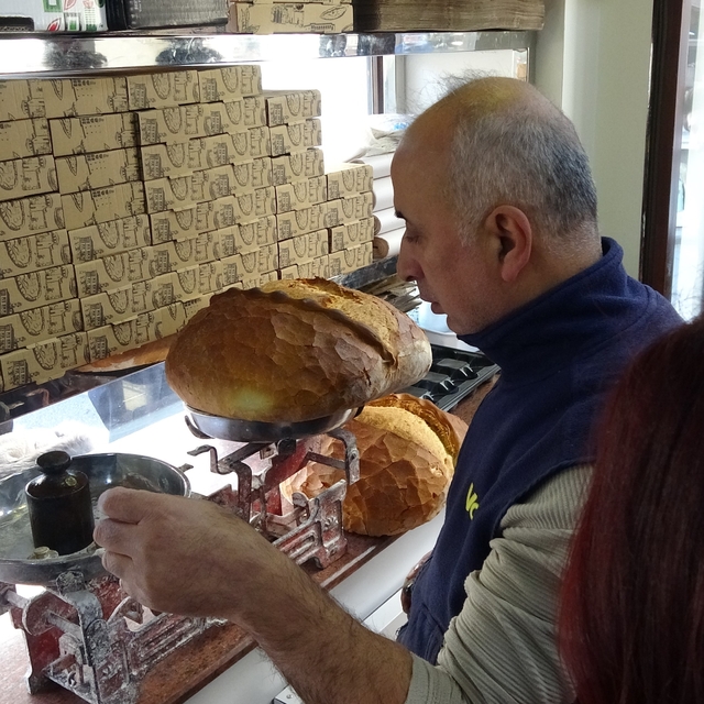Trabzon'da fırınlara denetim
Ekipler bu yıl Trabzon'da yaptıkları denetimle...