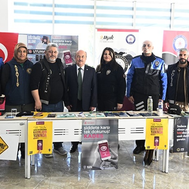 Uşak Üniversitesi Kariyer Günü'25 öğrencileri profesyonellerle buluşturdu