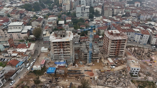 Yıldırım'da dev dönüşüm
Yıldırım Belediyesi, 7 mahallede 12 kentsel dönüşüm çalışmasını başlatıyor
