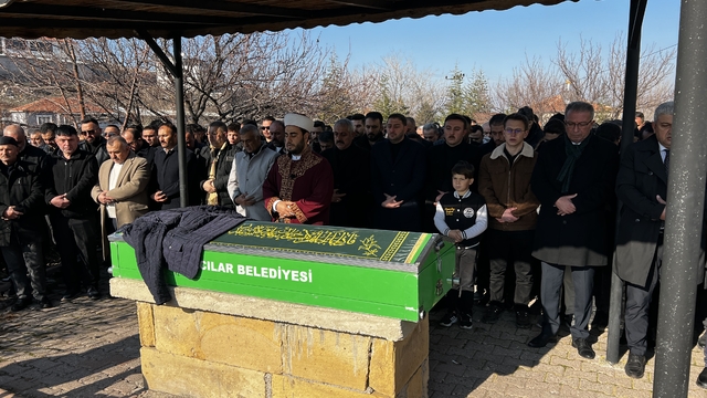 Silahlı kavgada öldürülmüştü; toprağa verildi