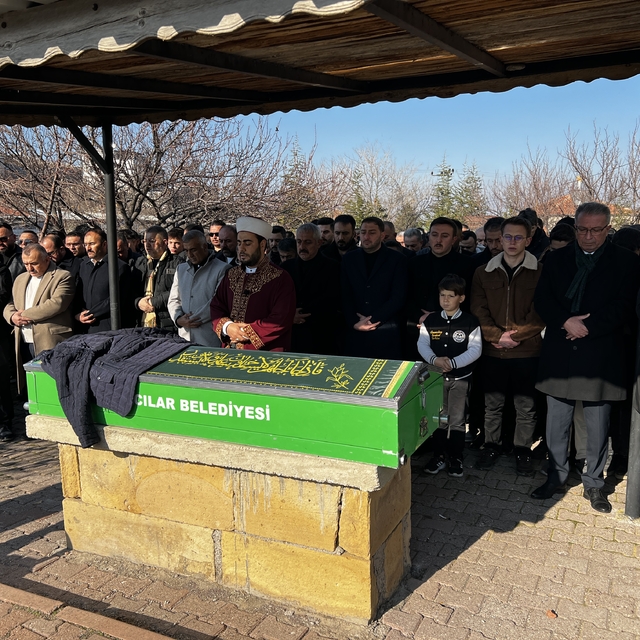 Silahlı kavgada öldürülmüştü; toprağa verildi