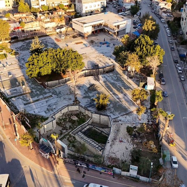 Tarsus'ta Kent Meydanı Projesi açılış için gün sayıyor