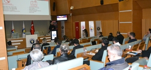 Manisa’da firmalara e-ihracatla küresel pazarlara açılma anlatıldı