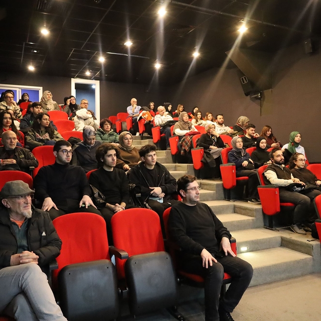 Sinemaseverler OSM'de buluştu