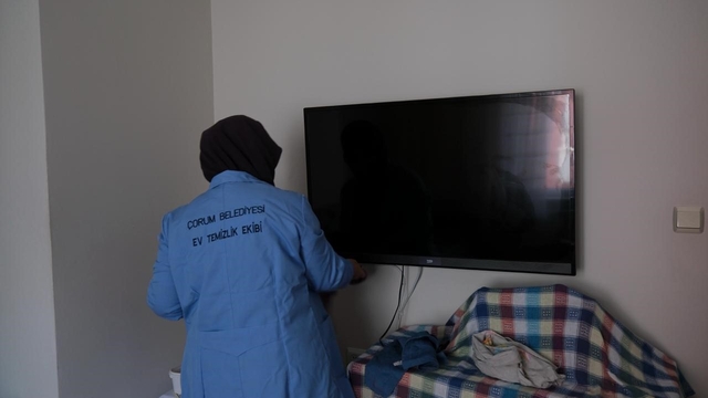 Çorum Belediyesi bu yıl 222 aileye ev temizliği hizmeti sundu