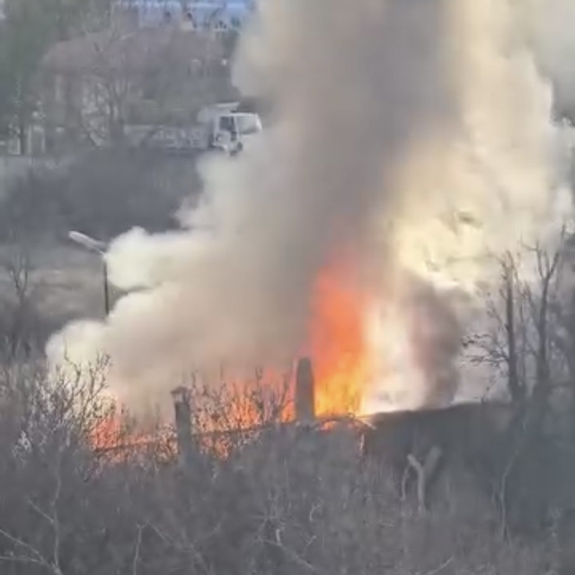 Alevlere teslim olan kulübe küle döndü