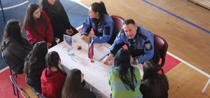 Germencik'te liseli gençler polisliği tanıdı