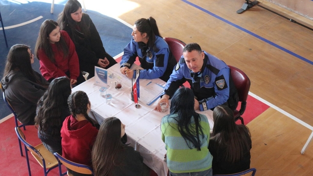 Germencik'te liseli gençler polisliği tanıdı